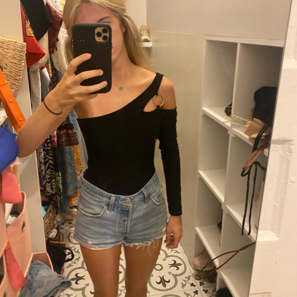 Pretty little thing black one shoulder body suit